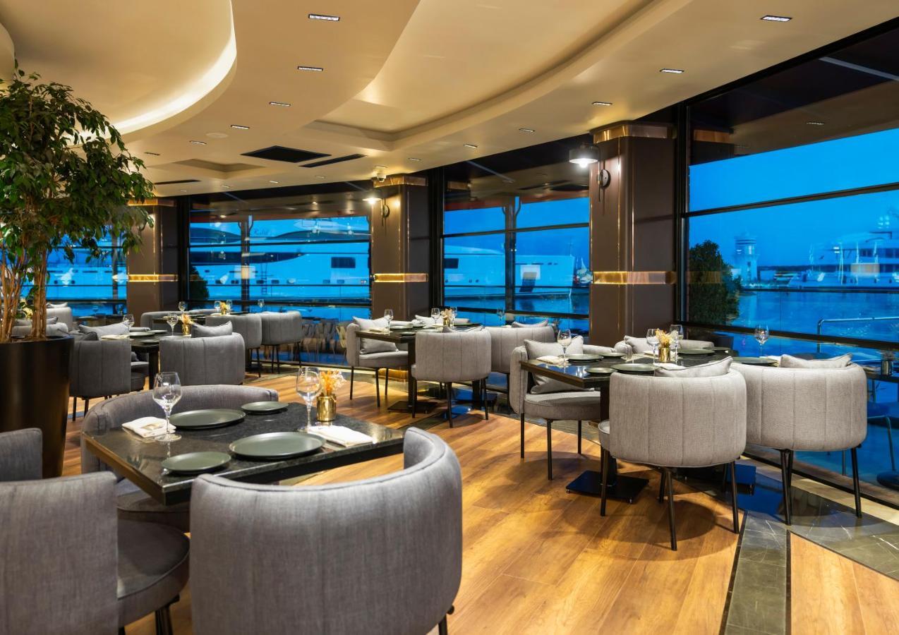 Готель Crowne Plaza - Tuzla Viaport Marina By Ihg 4*