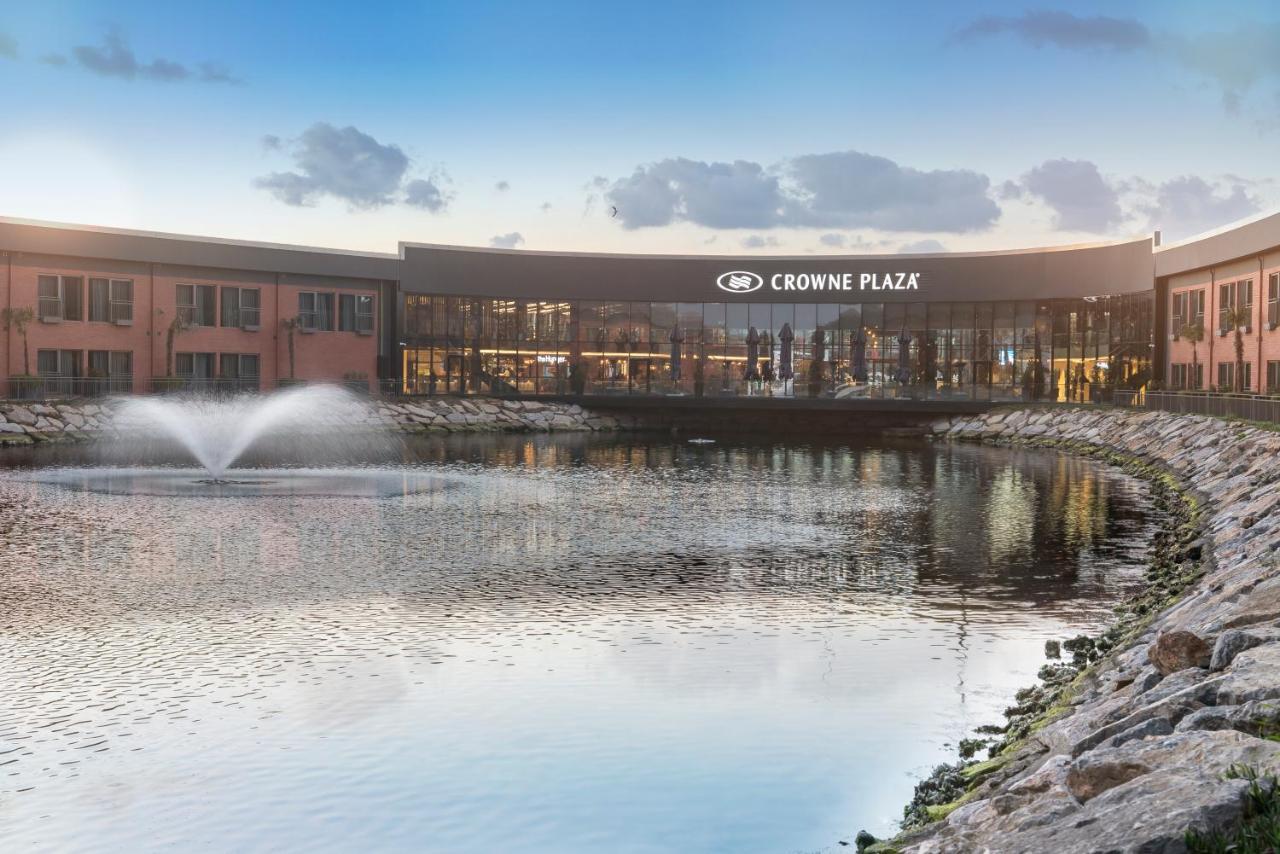 Готель Crowne Plaza - Tuzla Viaport Marina By Ihg